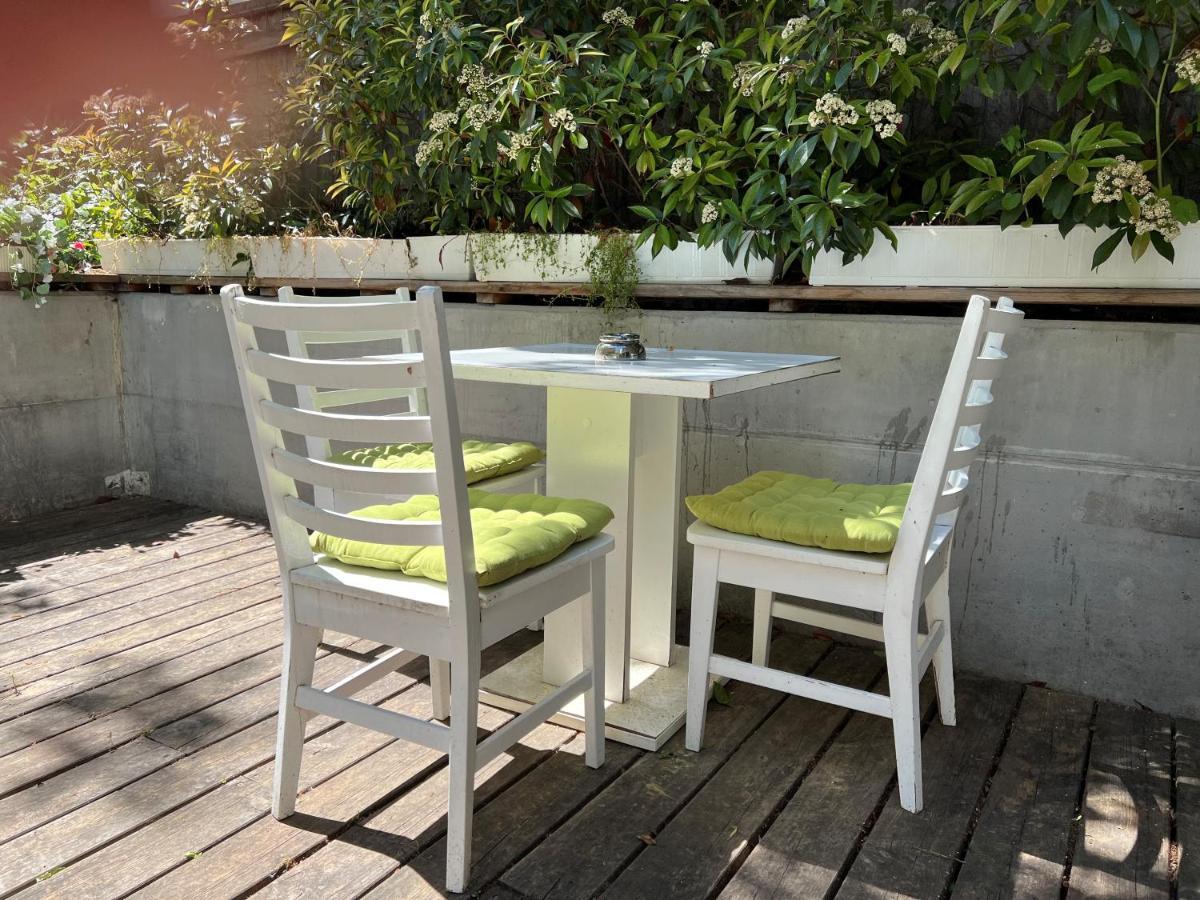 Charming Townhouse Directly By Metro Appartement