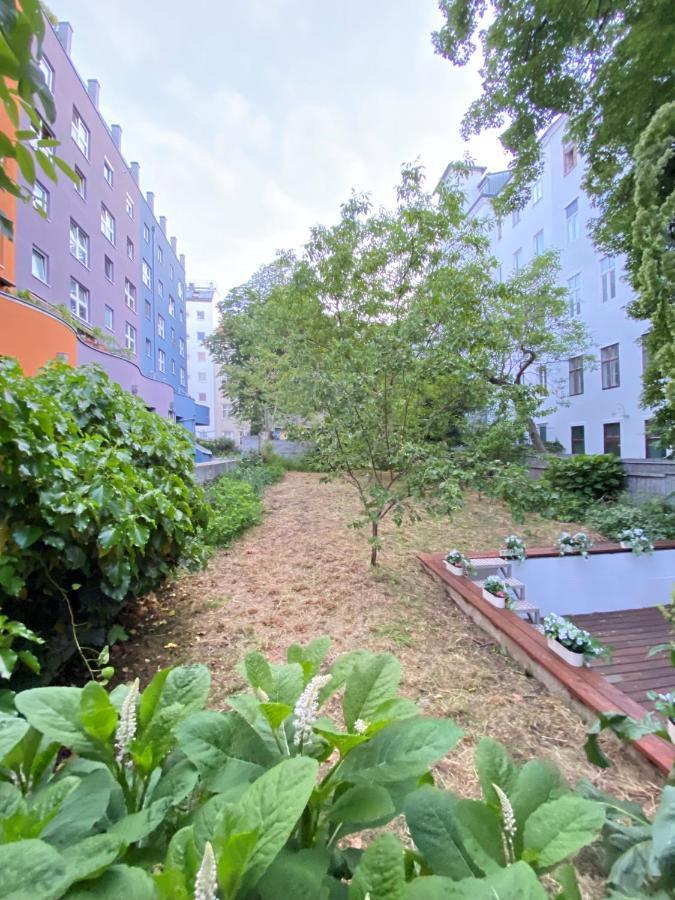Charming Townhouse Directly By Metro Vienne
